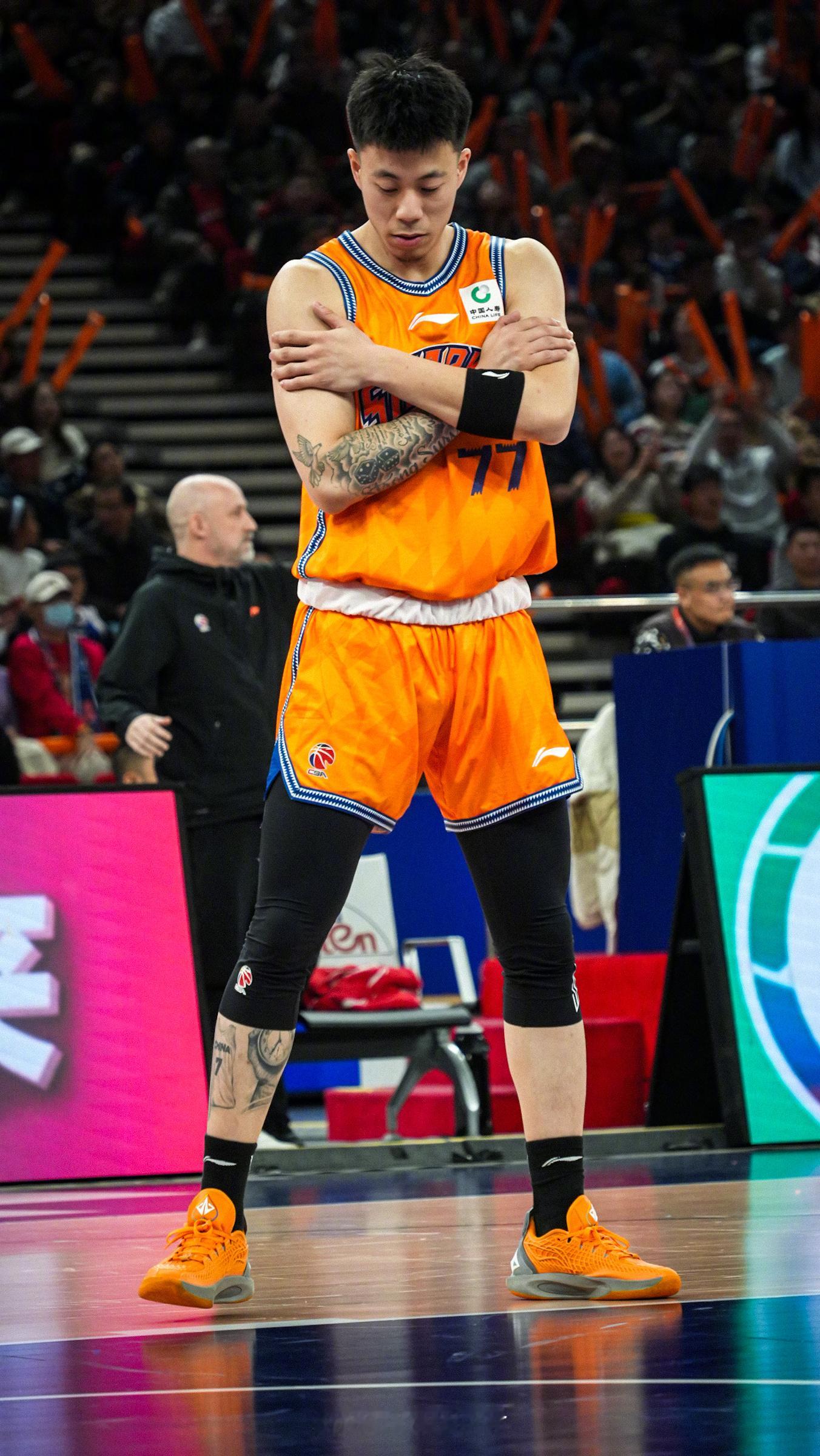 CBA鞋视角 · 张镇麟 / JB3 KPU「胜利」· 李弘权 / 伽马「赤月」