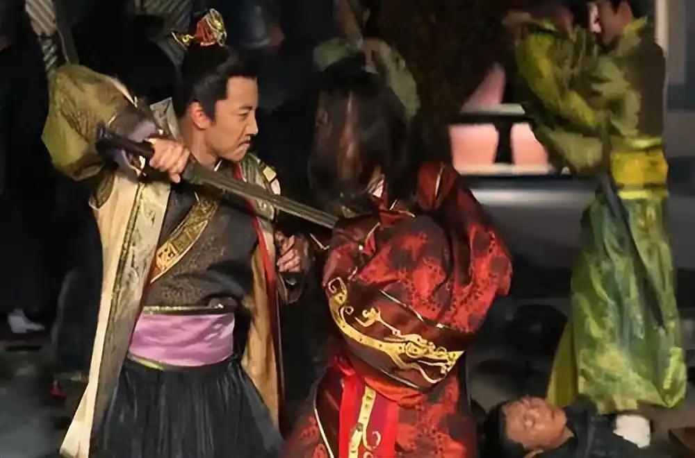 前赵诸帝：刘渊、刘和父子的悲哀4
一万五千人陪葬：皇太弟刘乂的悲惨结局
　　刘乂