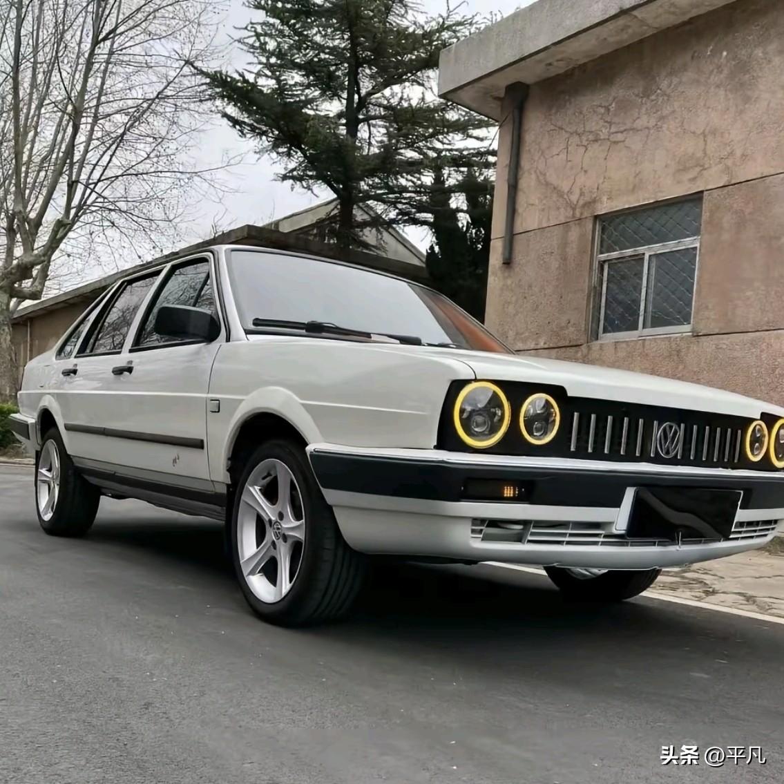 亲戚朋友但凡听说我要买车，十有八九都甩过来同一句话。

看来看去，还是捷达最稳当