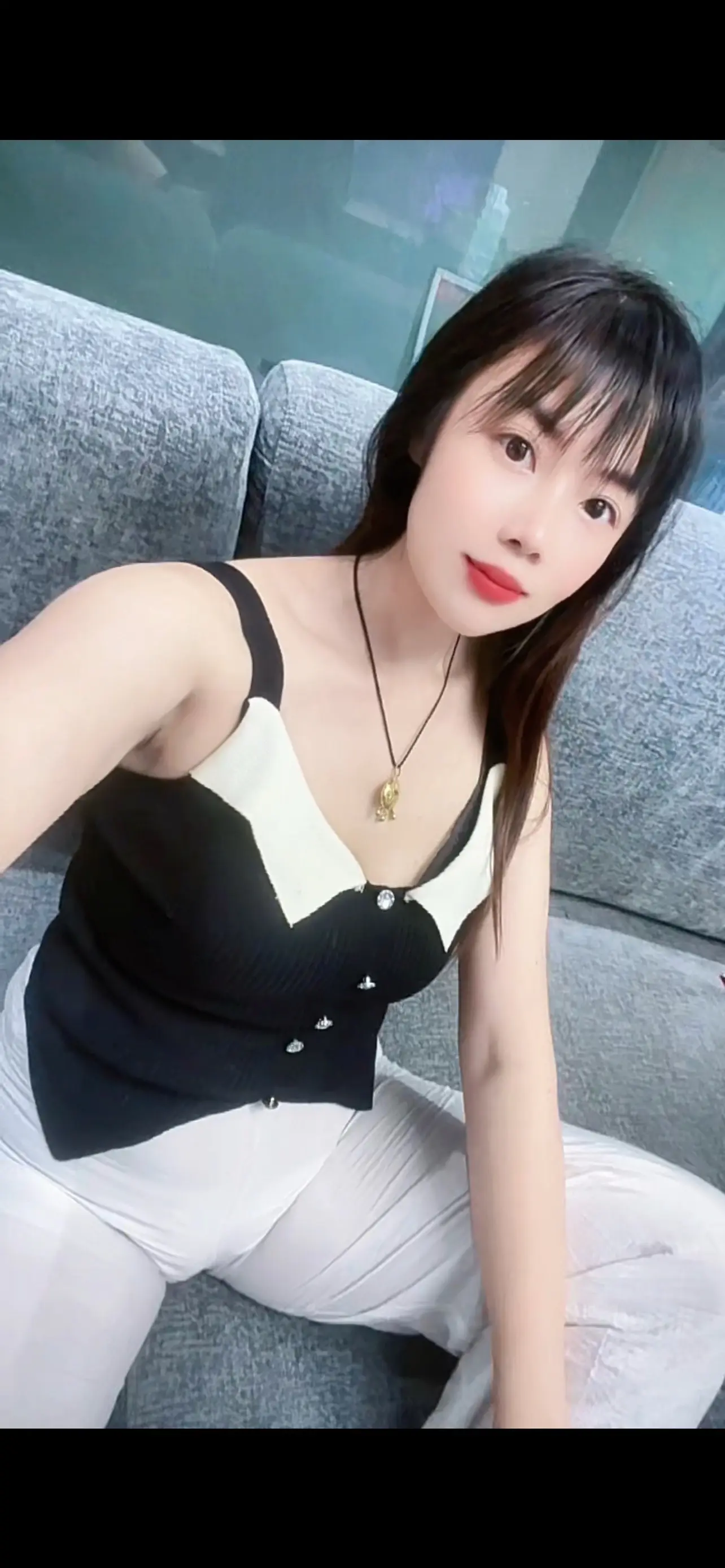 不要从文案里了解我 喜欢真诚和说话算数的人 零碎自拍里的真实心境