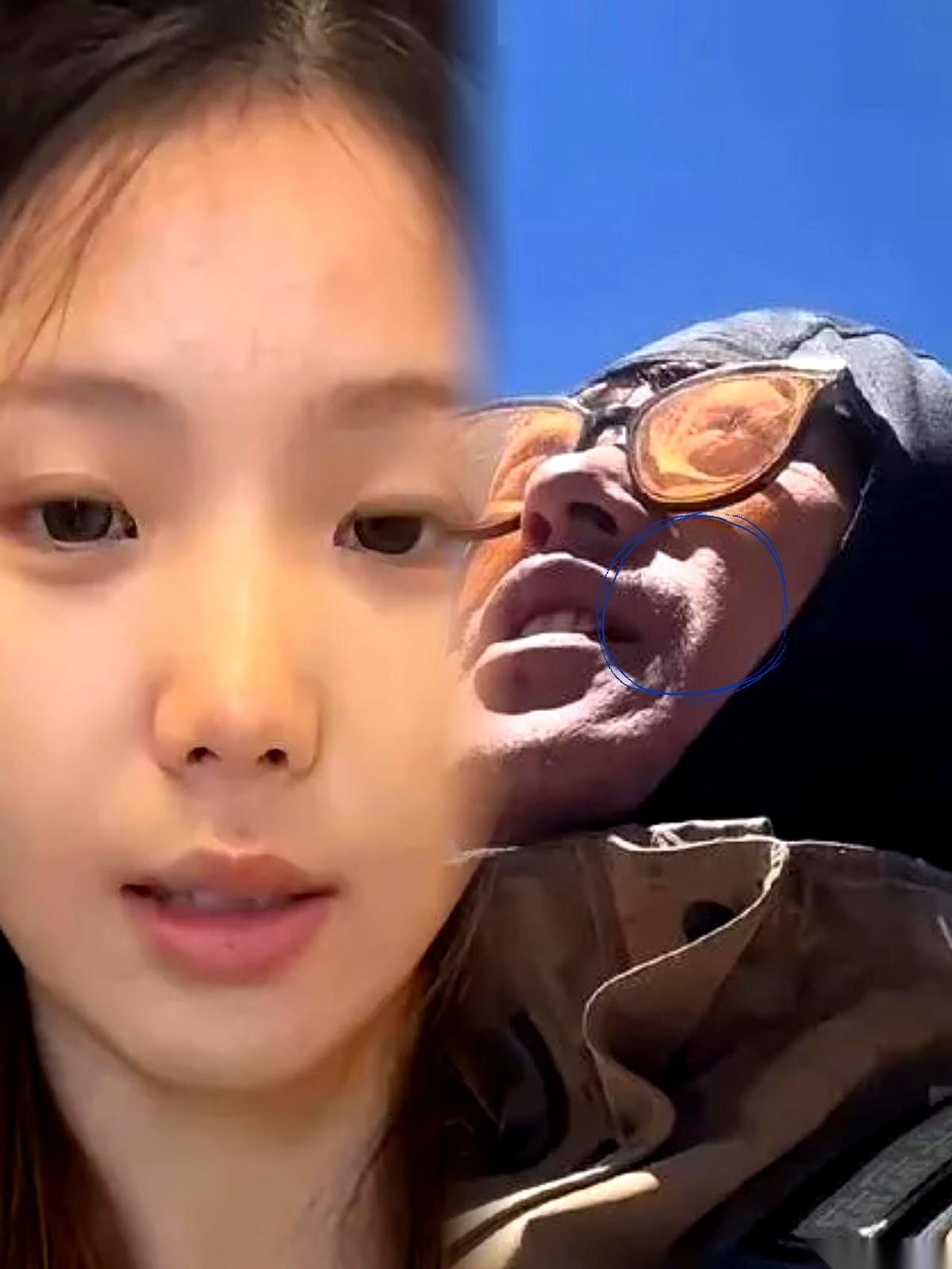 一个大叔，说自己被一个20岁的小姑娘“白嫖”了。
谈了一年多，花了3万块。
结果