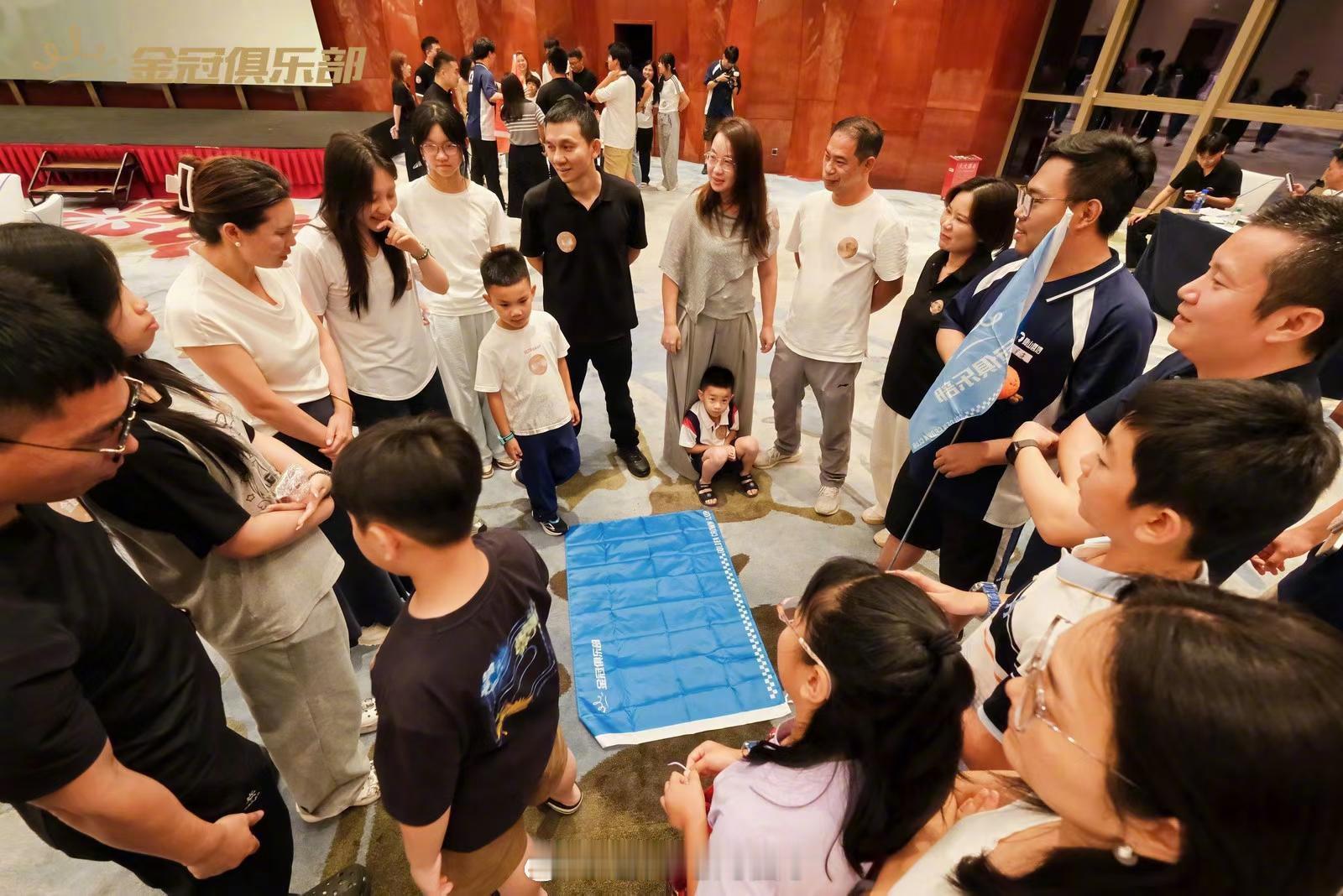 金冠俱乐部  贵州亲子游   欢乐黔行，亲子撒欢记7月14日，金冠俱乐部兄弟携家