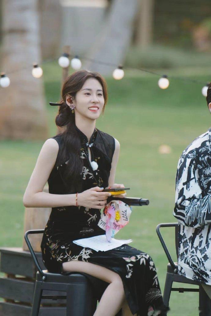 完全看不出来是生过小孩的，咋一点肚子都没有 