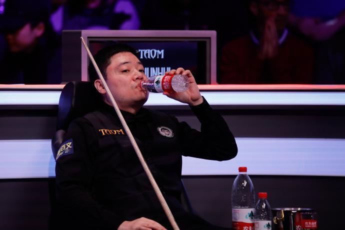 斯诺克：2025英锦赛丁俊晖绝杀复仇唐纳森晋级，八强出炉！
北京时间12月4日至