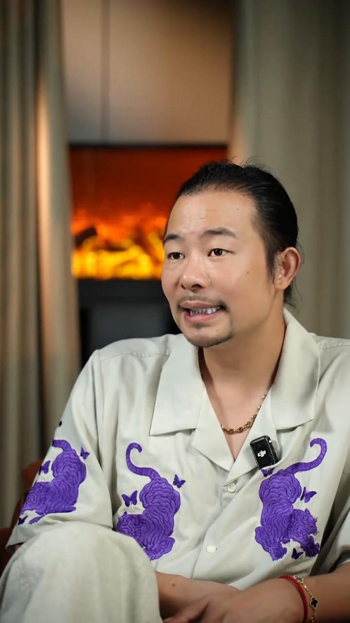 女人一看见老公就烦，失望性情感隔离。
男人越界了还会爱自己的老婆吗？我很遗憾的告