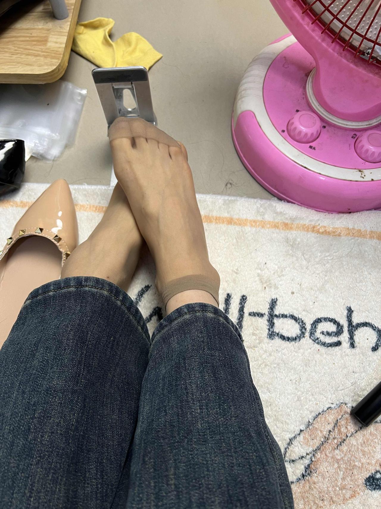 丝袜是不是20世纪最伟大的发明我有很多面