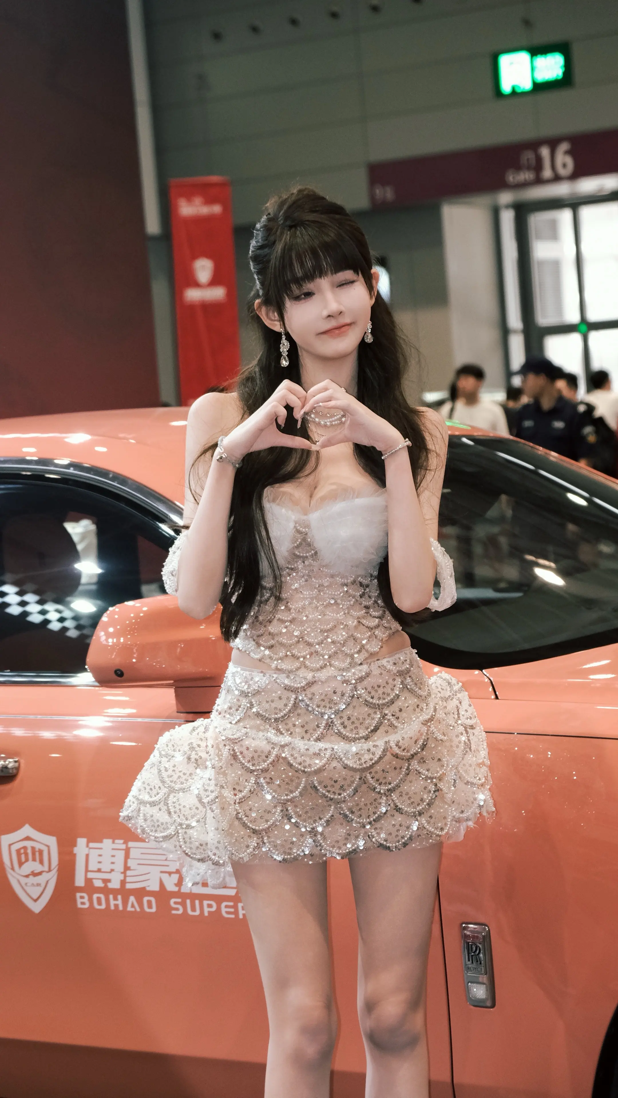 已经忘记拍的是什么车。
