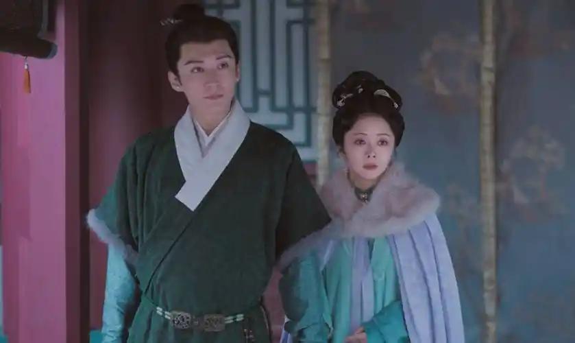 他为什么把聪明和智慧分开说？

《兰香如故》里，林锦岐对女儿说，父亲是聪明，但你