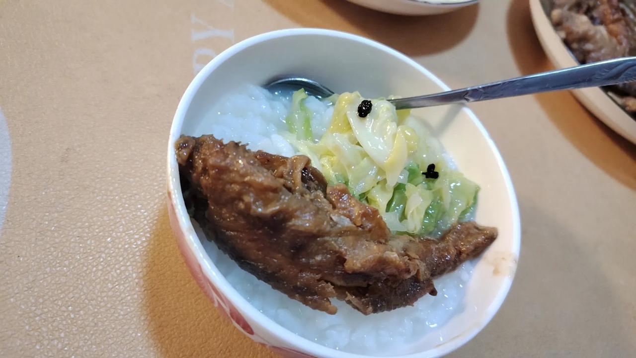 #秋日生活记录#说我每天不吃豆腐蔬菜浑身不得劲，非要用事实证明，我是吃稀饭熬鱼的