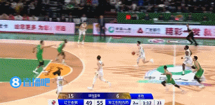 奥利弗这个补扣太炸裂了！[赞][赞][赞]
扣翻了韩德君！
这个球，大韩吃亏在，