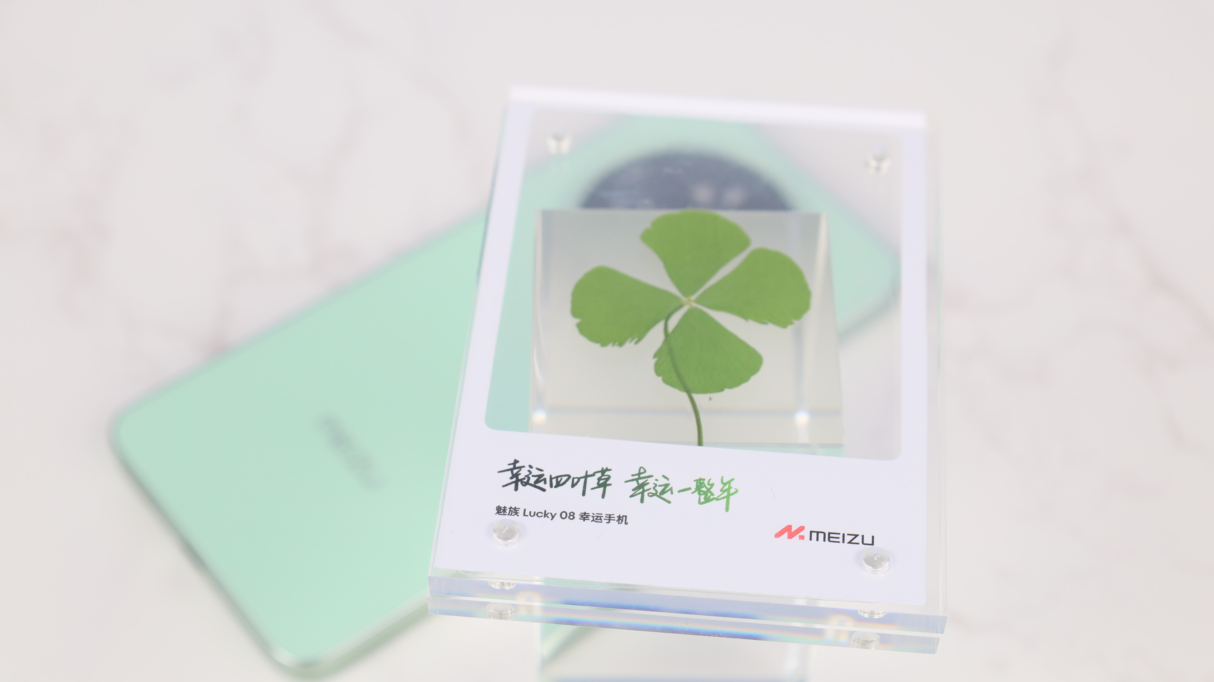 手机涨价什么时候是个头  26年肯定一直涨，最早也要27年第一季度或者中旬，只要