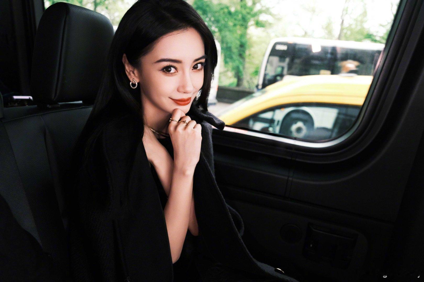 angelababy angelababy 将你写进诗里的每一页，不提思念却能想