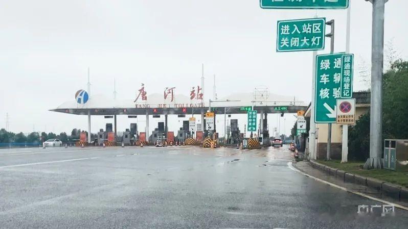 官僚主义，那管你农忙有多忙啊！

一些官僚主义行为，看起来是“照章办事”，其实是
