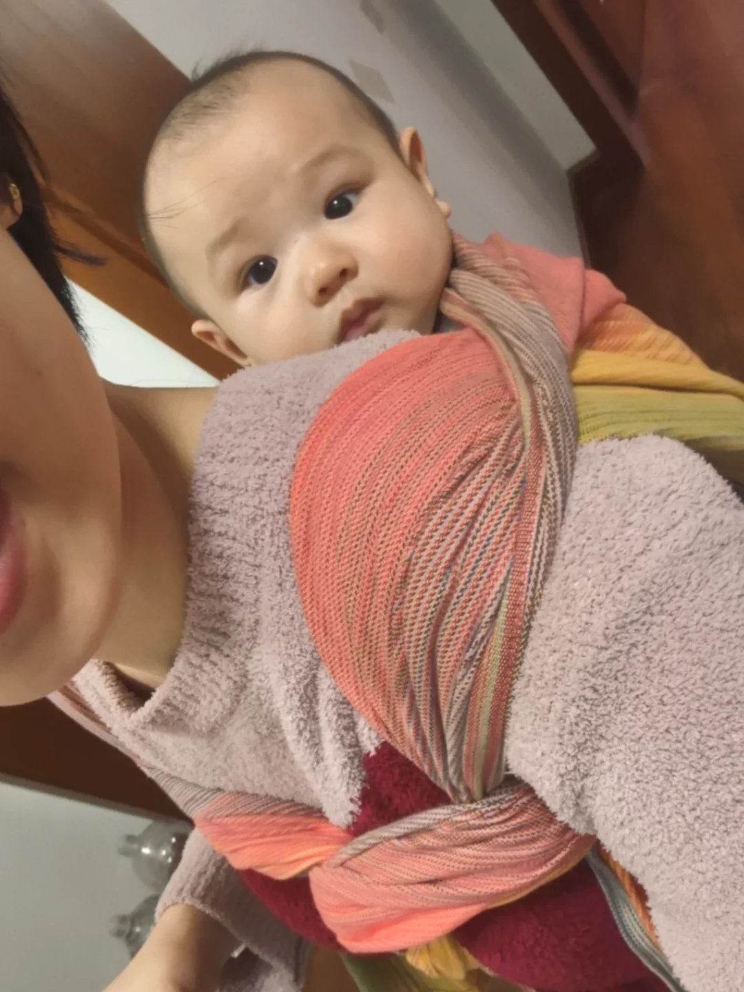 背后的小可爱长大咯！20个月啦！