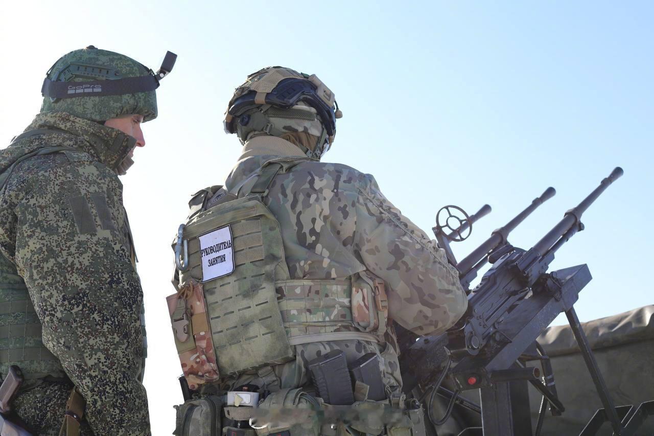 烽火问鼎计划每天认识一件兵器 俄罗斯南部军区的志愿反无人机部队的预备役人员正在接