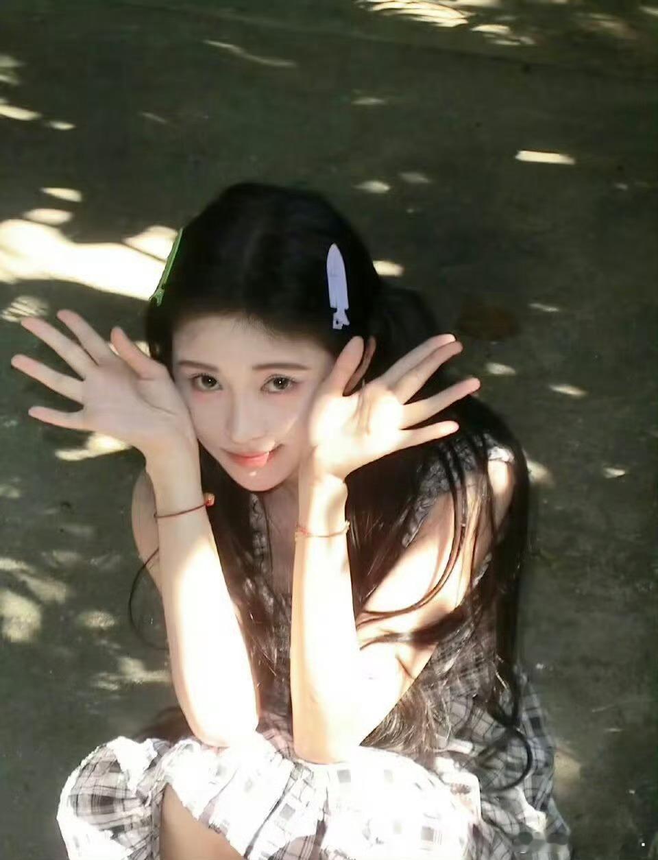 鞠婧祎/宝宝看镜头 