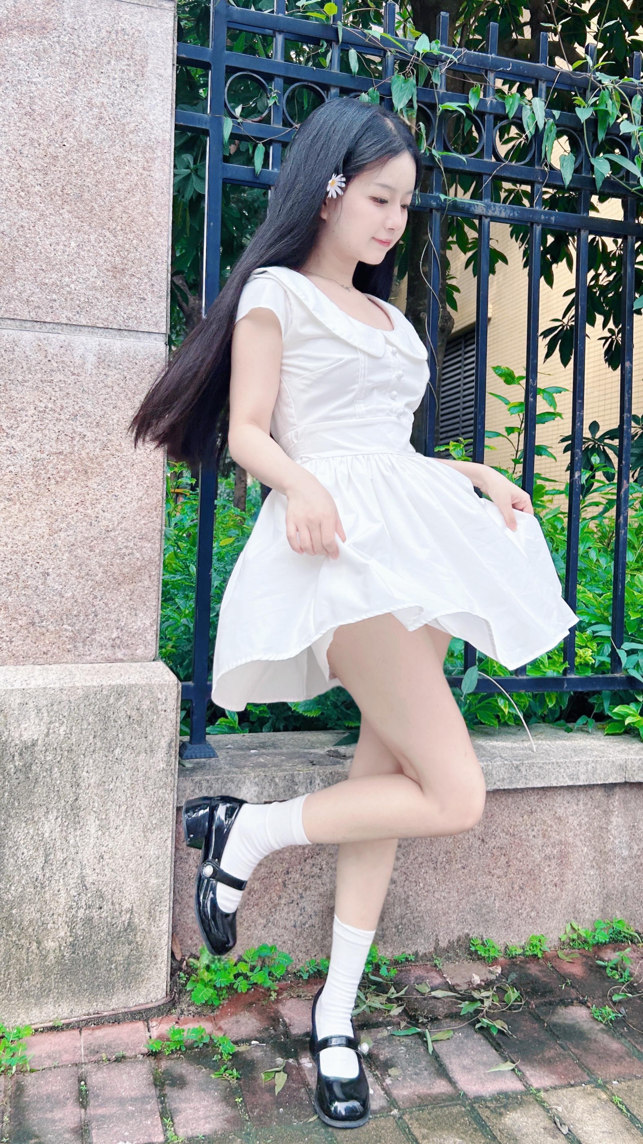 心情不好一定要跟我说 我可不想别人哄你。