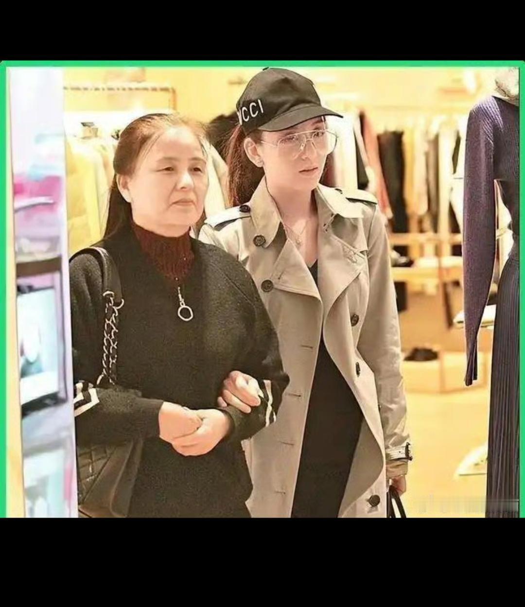 方媛嫁给天王，把爹妈都带到香港去跟着她享福去了！
她女儿确实嫁了个有钱人没错，但