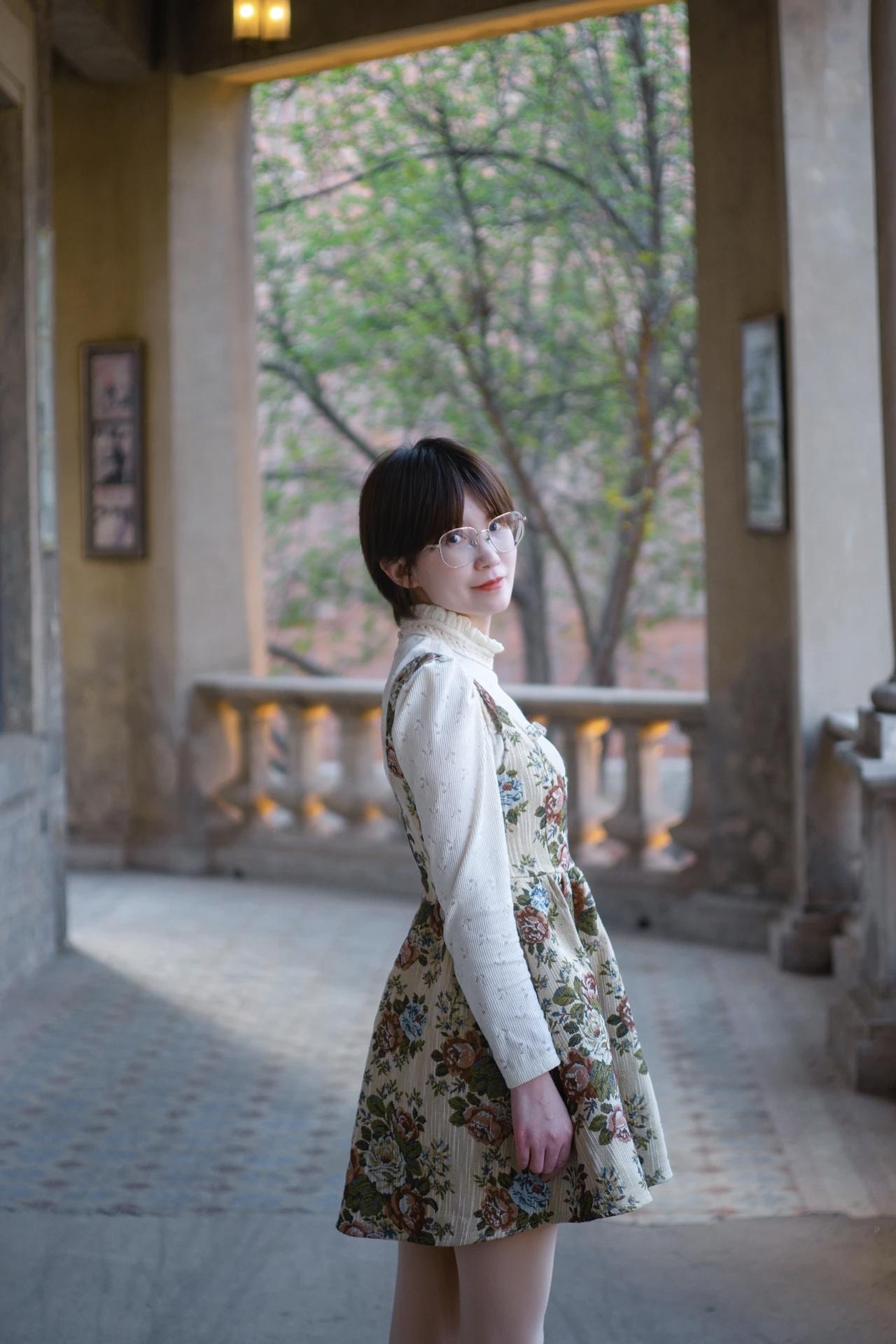 短发美女的写真集短发 美女减龄短发 简约短发女神 港台短发美女 文静短发美女 短