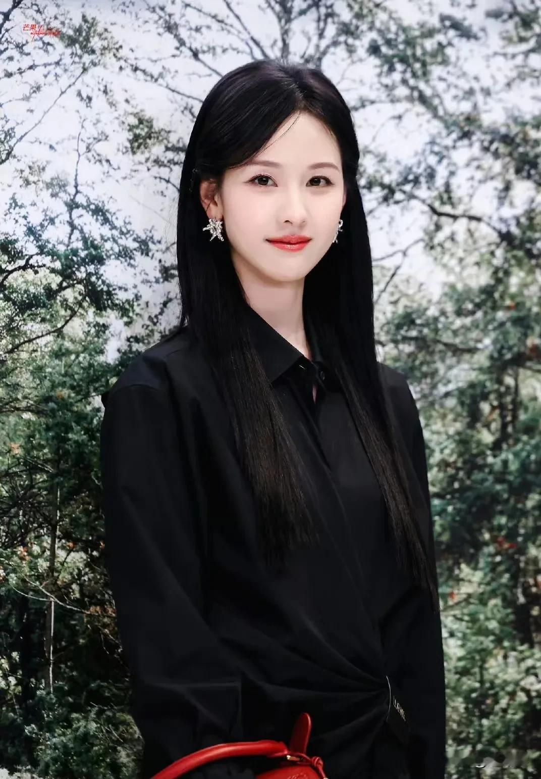 陈都灵，可以演一部正剧了。突然发现，现在正剧好少啊，都是现偶古偶仙侠。现在市面上