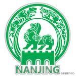 喜欢对联的朋友请：
[微风][微风]
上联：鸳鸯戏水成双对
下联：孔雀开屏数九章