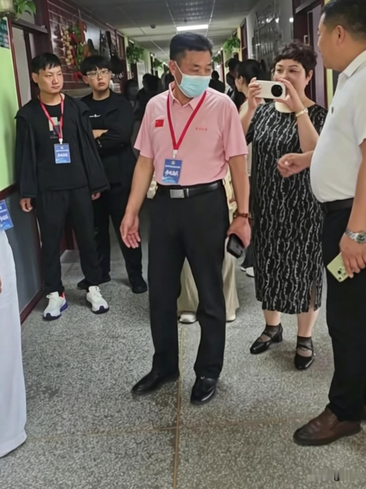 人贵在有自知之明，真不明白鹏鹏到底是怎么想的，难道自己有多大能耐还不清楚吗？何苦