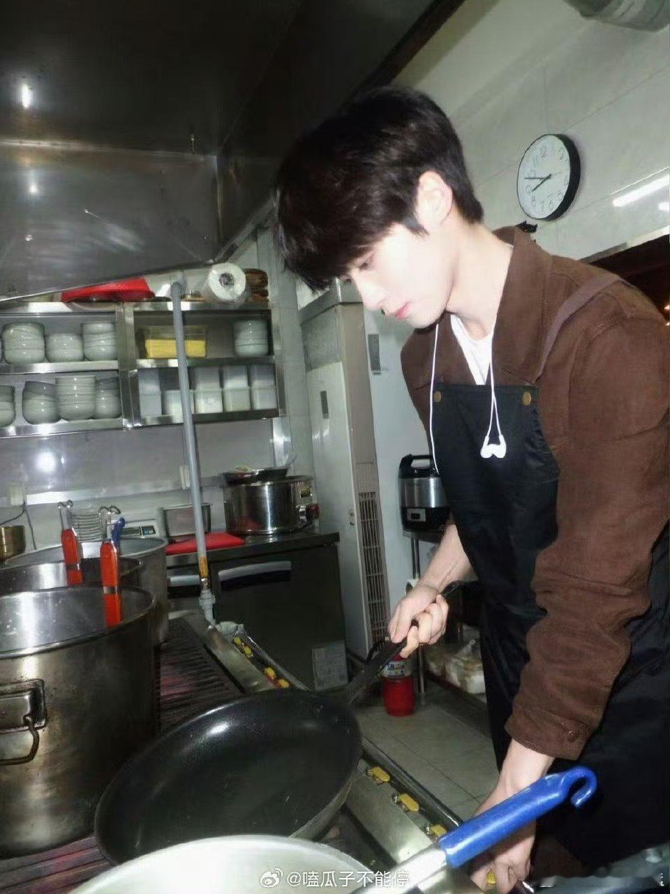 梓渝居家男友风造型我不行了梓渝你是懂得怎么勾引人的 