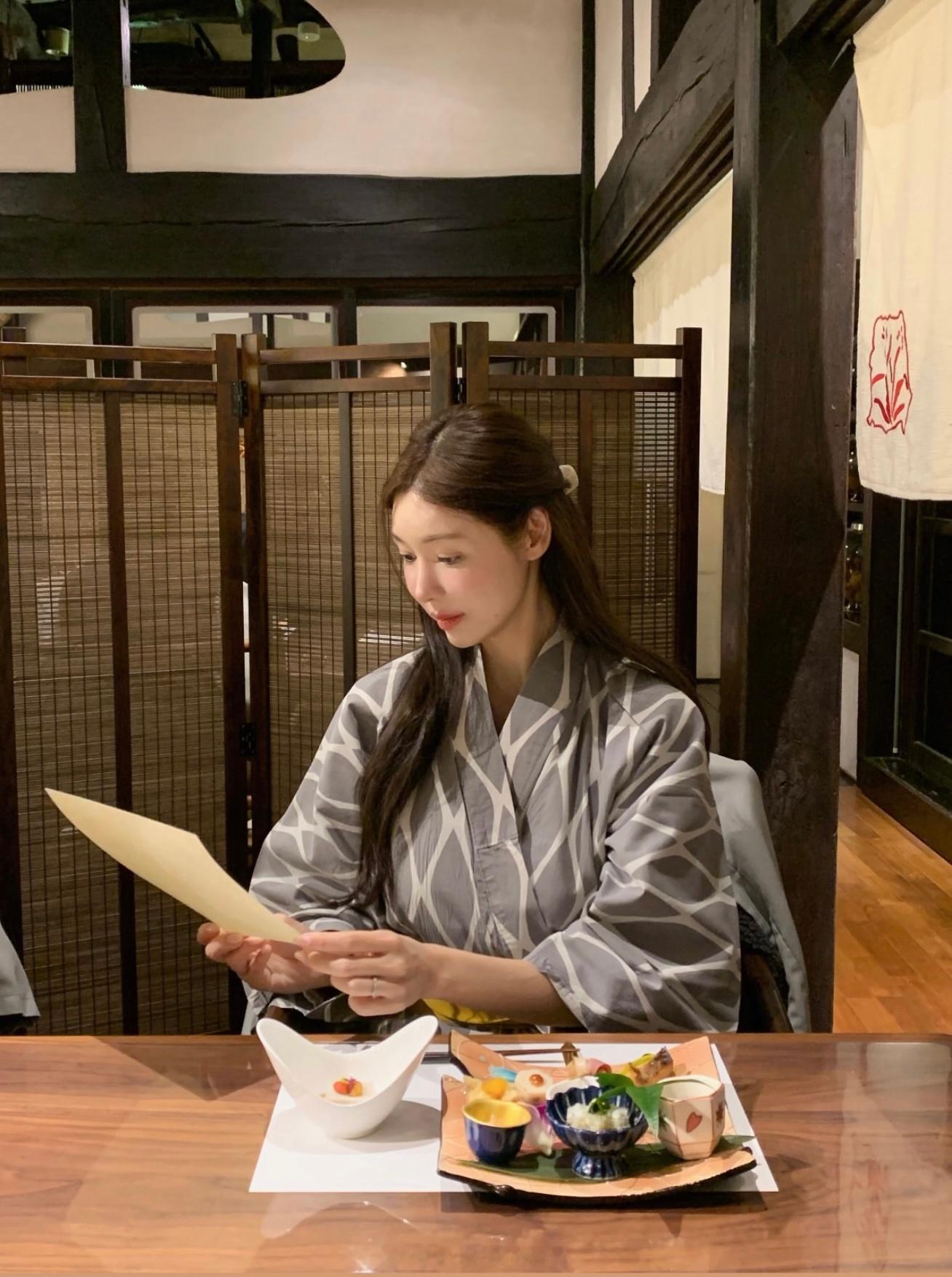 穿搭分享 连续更新第2686天韩国时尚女生日常搭配韩系穿搭超能新星汇新星v计划开