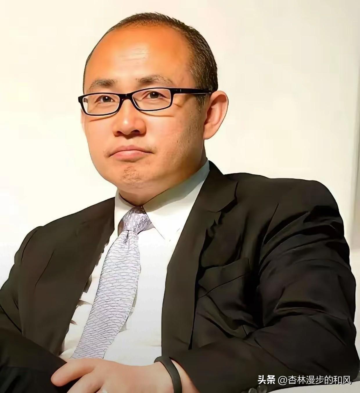 有人说，潘如果不回来，不申报，不交税，是不是真的拿他一点办法也没有。其实，潘在中