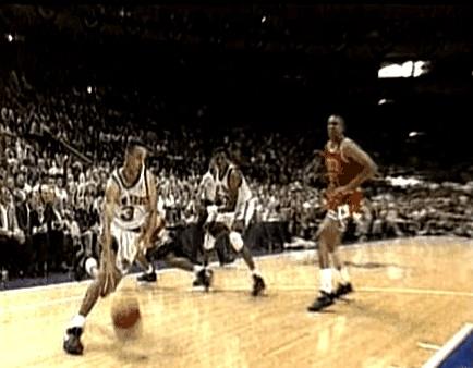 乔丹单场54分硬刚铁血尼克斯！
 

帕特·莱利领着尼克斯搞铁血防守，风格对标活