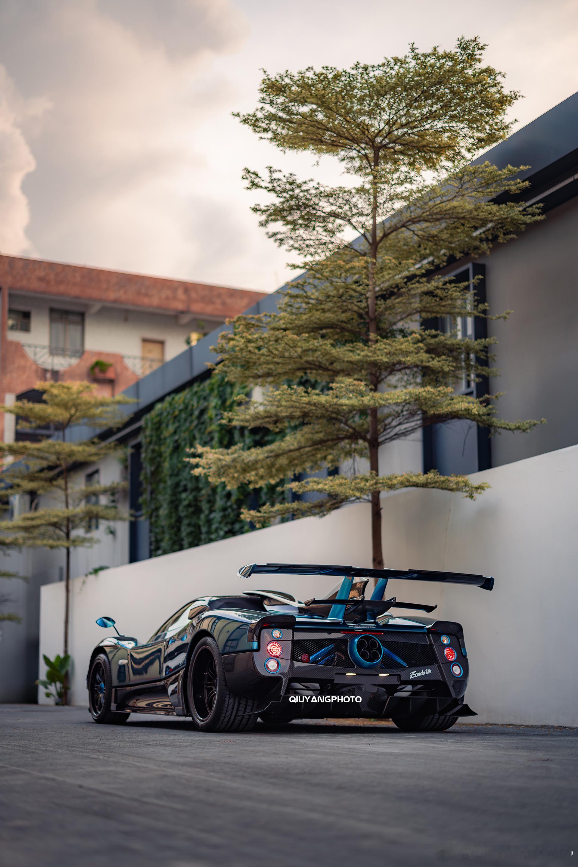 Pagani Zonda 崑崙 cars01豪车拍全民拍车 在帕加尼工厂第一次见