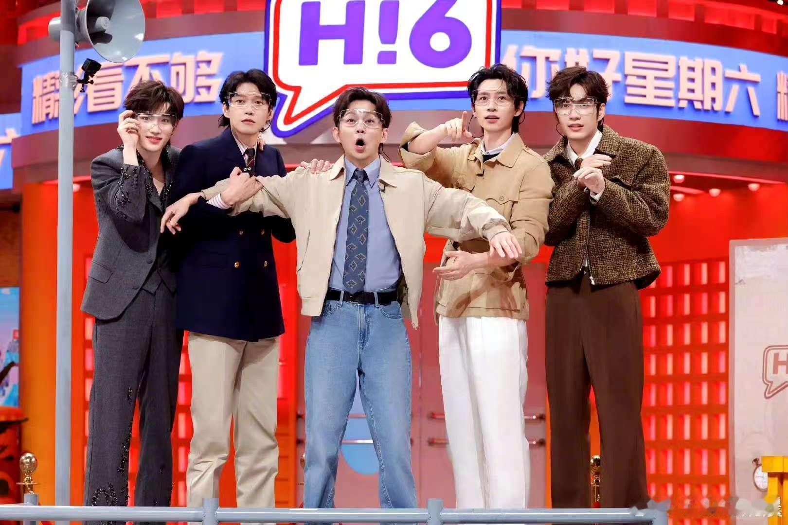 用大侦探的方式打开你好星期六   你好星期六  双厨的快乐来了！《大侦探》何炅、