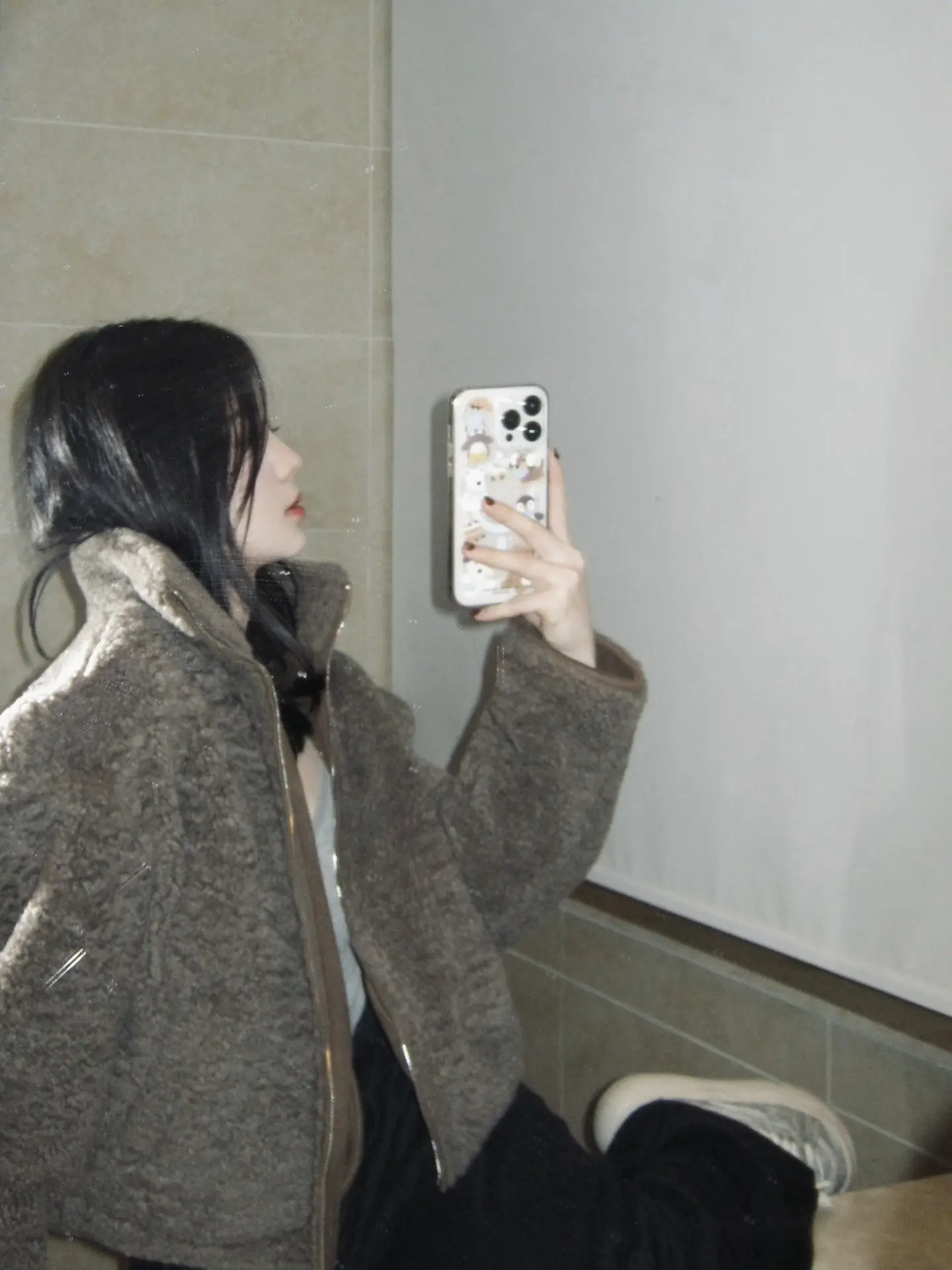 无解的眼神 心像海底针。