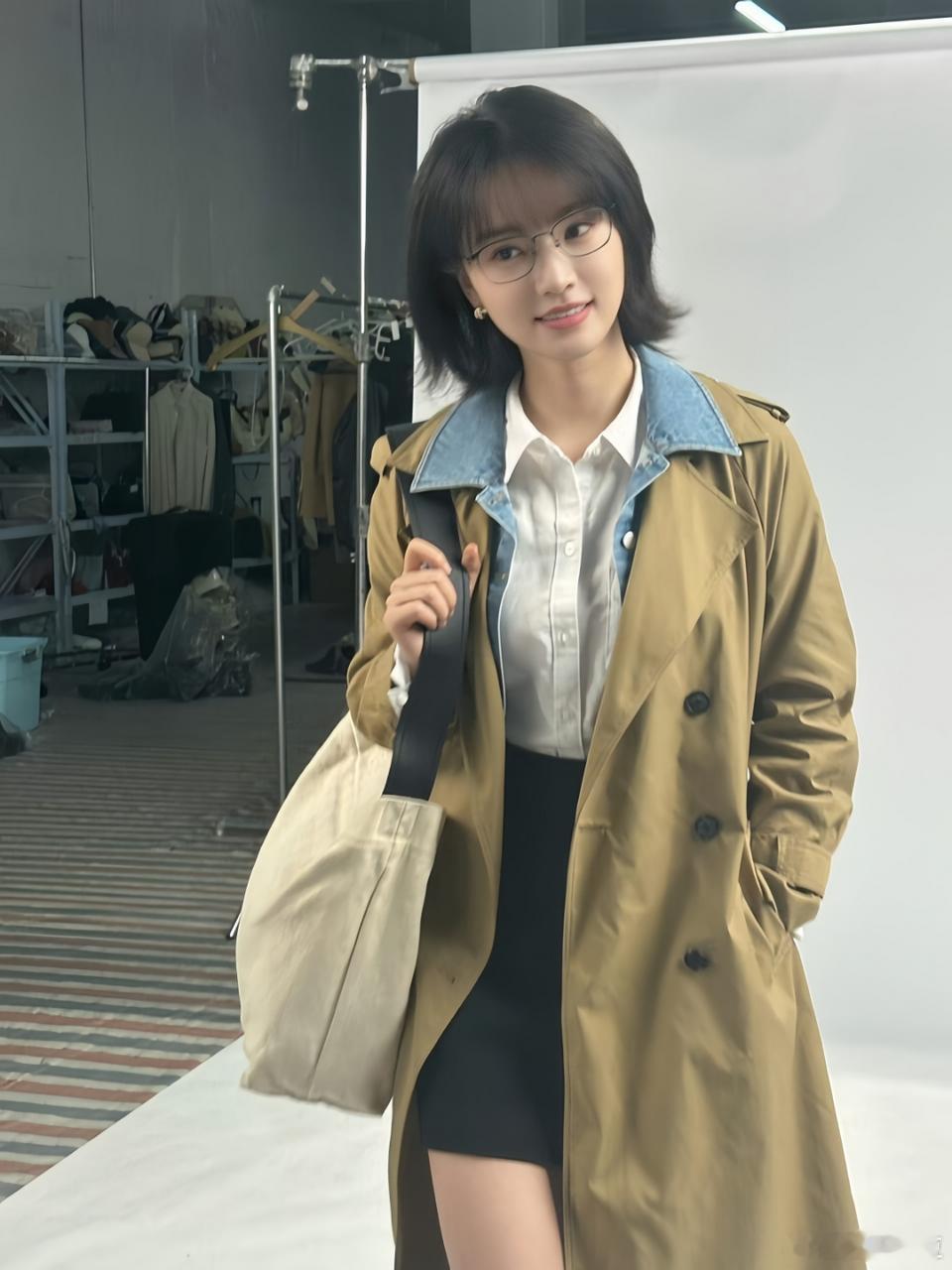 【】 诚邀大家浅品一下此女的姐感🥵🌹 