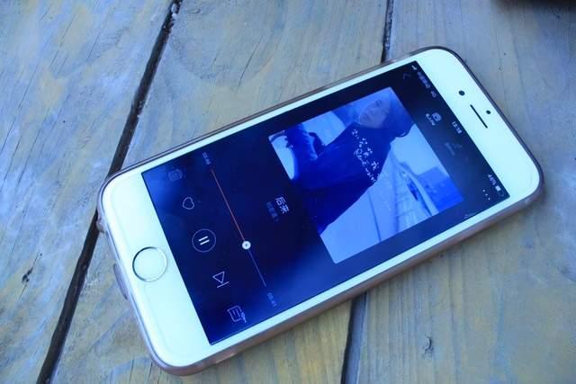 魅族音质“退圈”
今天满怀期待把心爱的索尼耳塞插进手机，结果低频失踪、声场失踪，