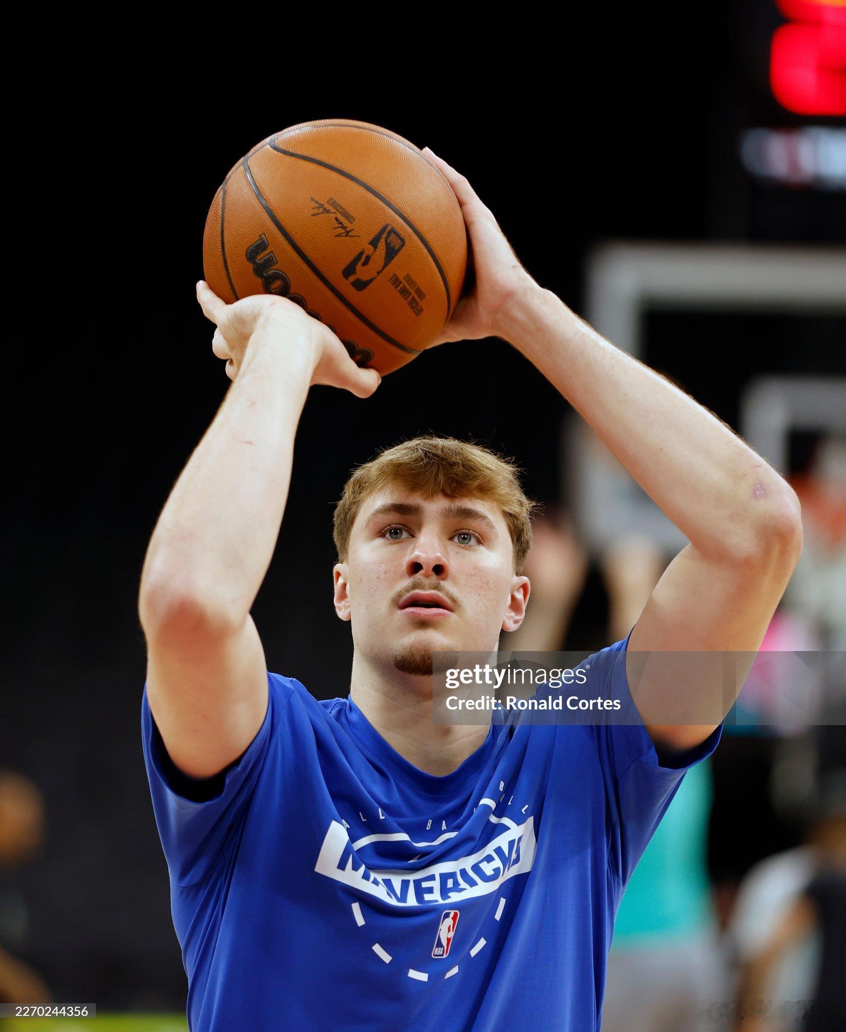 MFFL 弗拉格接受采访。“我不会说在今年夏天只专注训练某一个方面。我很期待回到