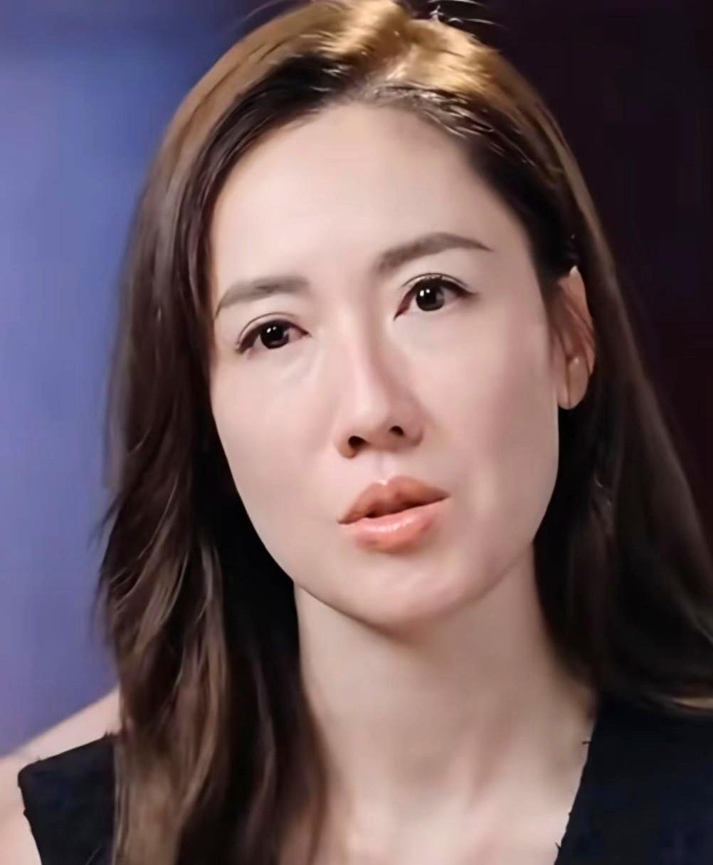 车崇健一句“你没大病”把李施嬅点炸，节目还没播完，热搜先爆了。

有人替他喊冤：