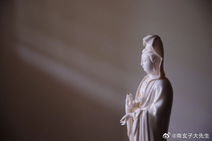 拜一下，求福得福，吉祥如意，趋吉避凶，百祸不侵，吉祥安康。 