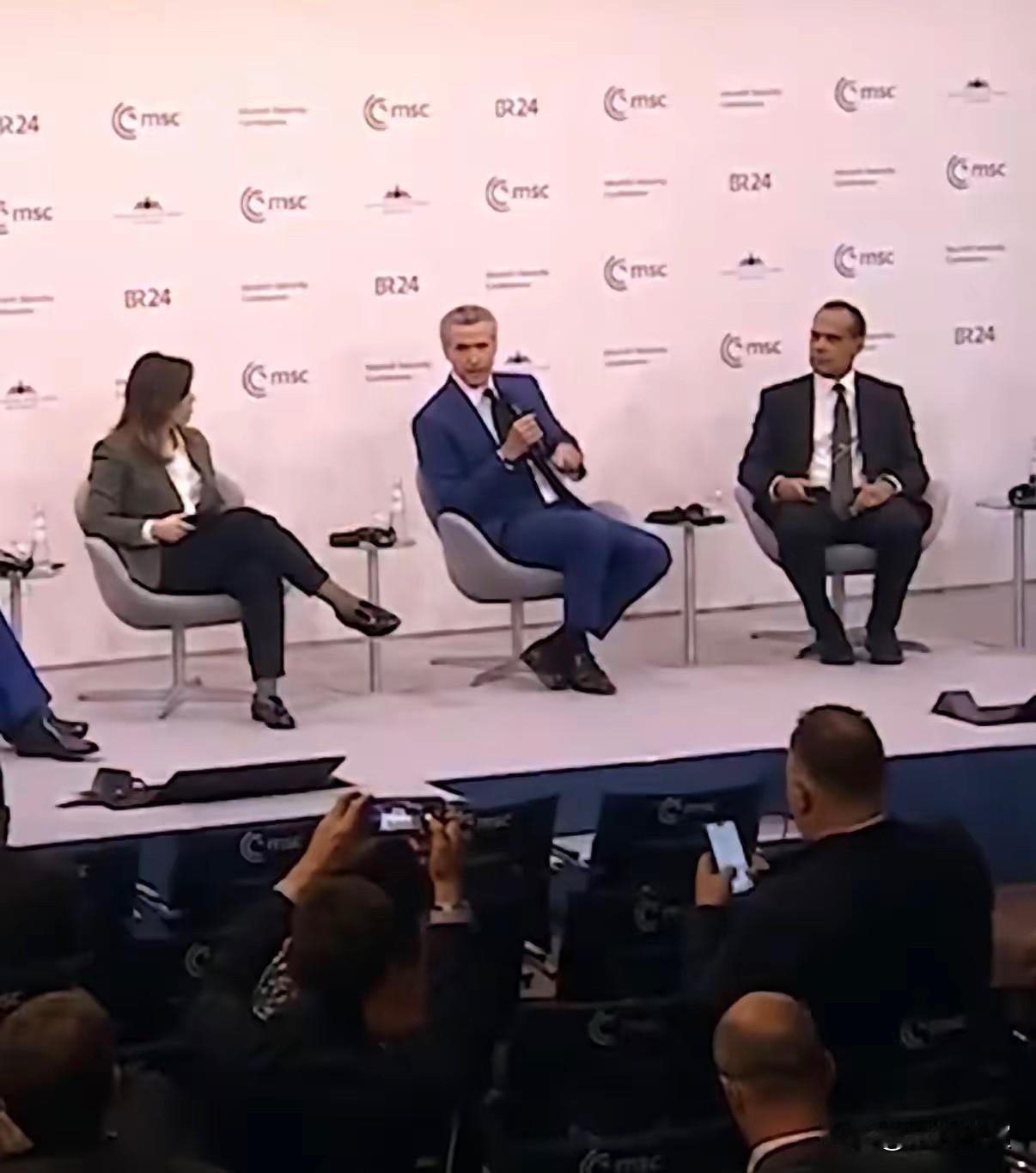 美国全国广播公司今天报道：“加州州长加文·纽森呼吁出席在德国慕尼黑安全会议的世界