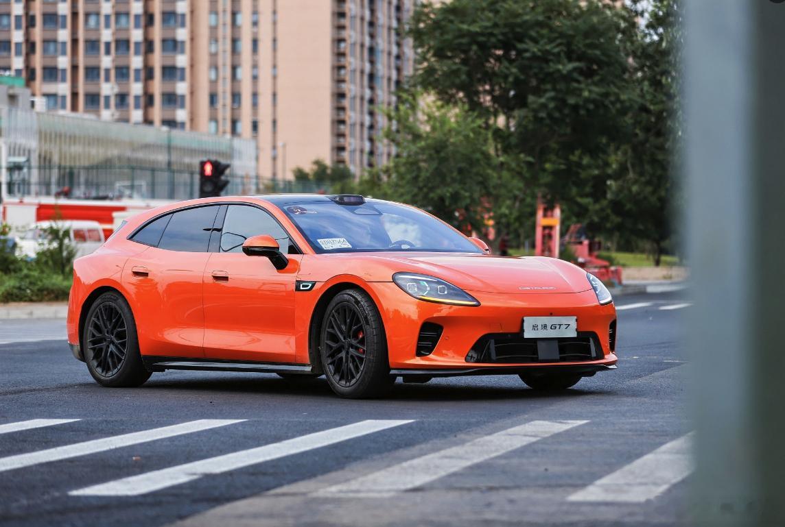 启境 GT7 首轮试驾正式开启！首批开放北京、上海、杭州、武汉四座城市。全系标配
