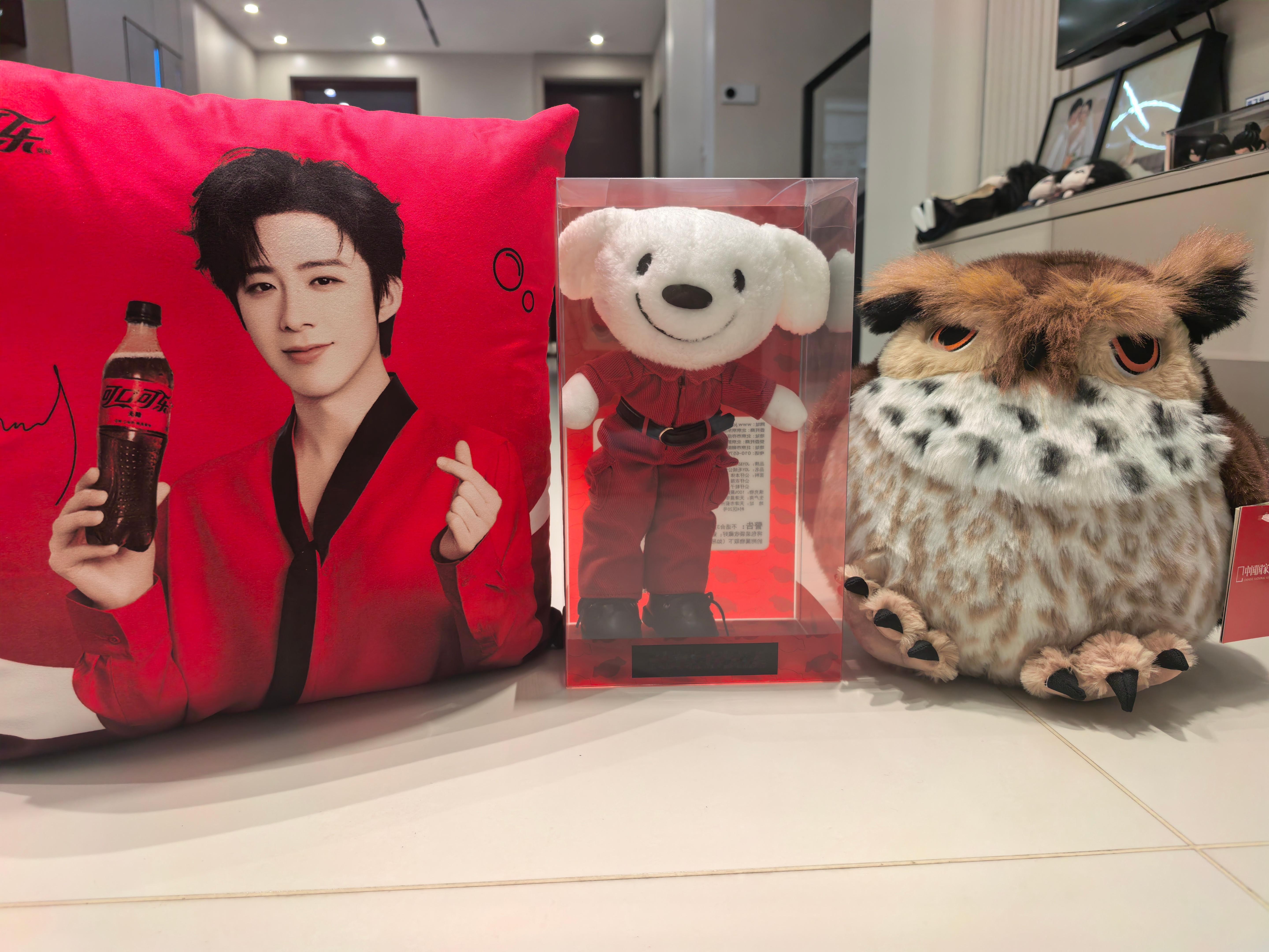 摩登缩小术还在发力，该怎么形容这个长腿joy有多巨大！！！对30cm有心理预期，