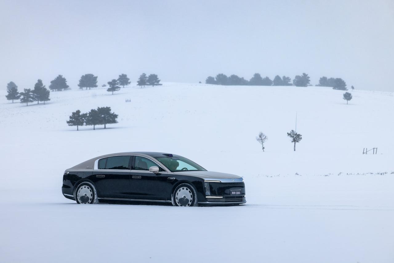 冬日豪华出行的确定性承诺，尊界S800用技术破除续航焦虑
当多数车型冬季续航跳水