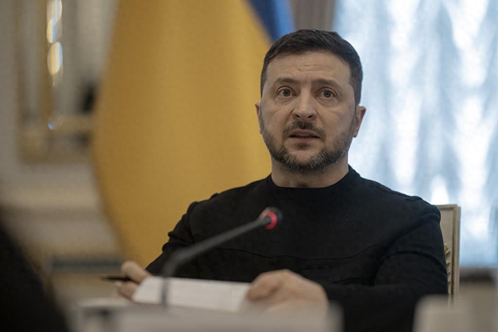 美伊战争打出乌克兰的存在感。泽连斯基宣布向卡特尔、沙特、阿联酋派出无人机拦截军事