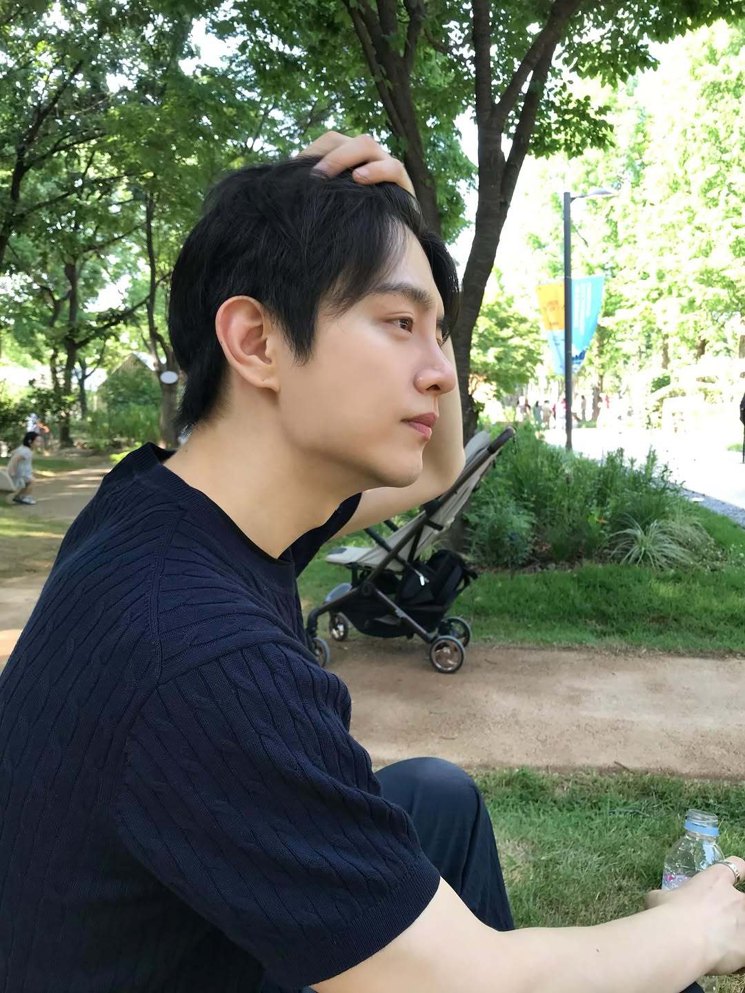 恋爱兄妹 宰亨ins更新：🌿 