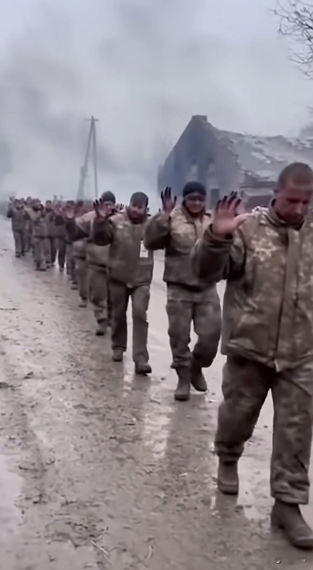 28点和平计划摊牌了
无论短期还是长远
顿巴斯割定了！
二普乐了
小泽司机哭了