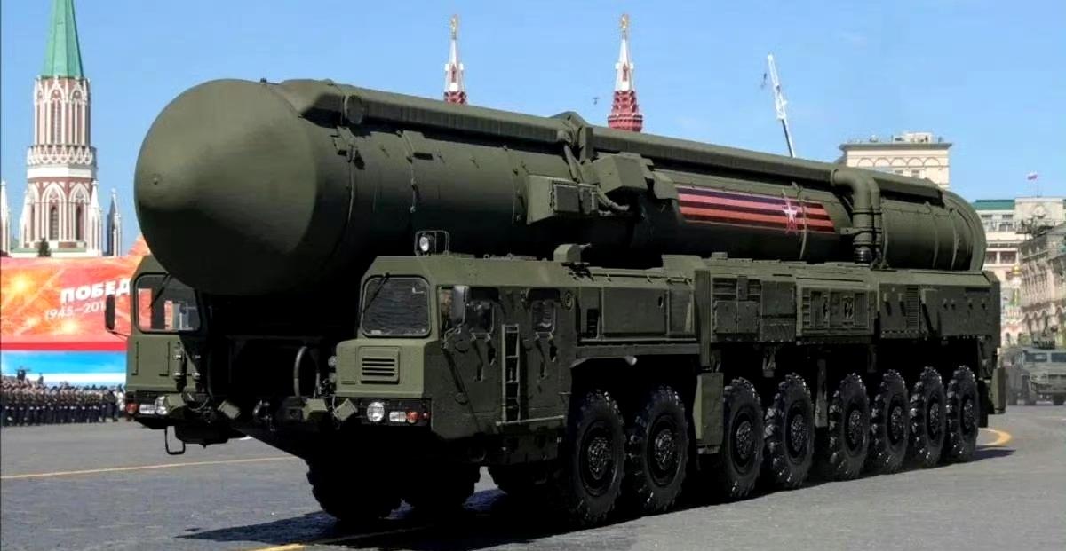 俄罗斯国防部：

为回应乌克兰袭击普京官邸，俄军对乌克兰境内关键目标发动大规模空