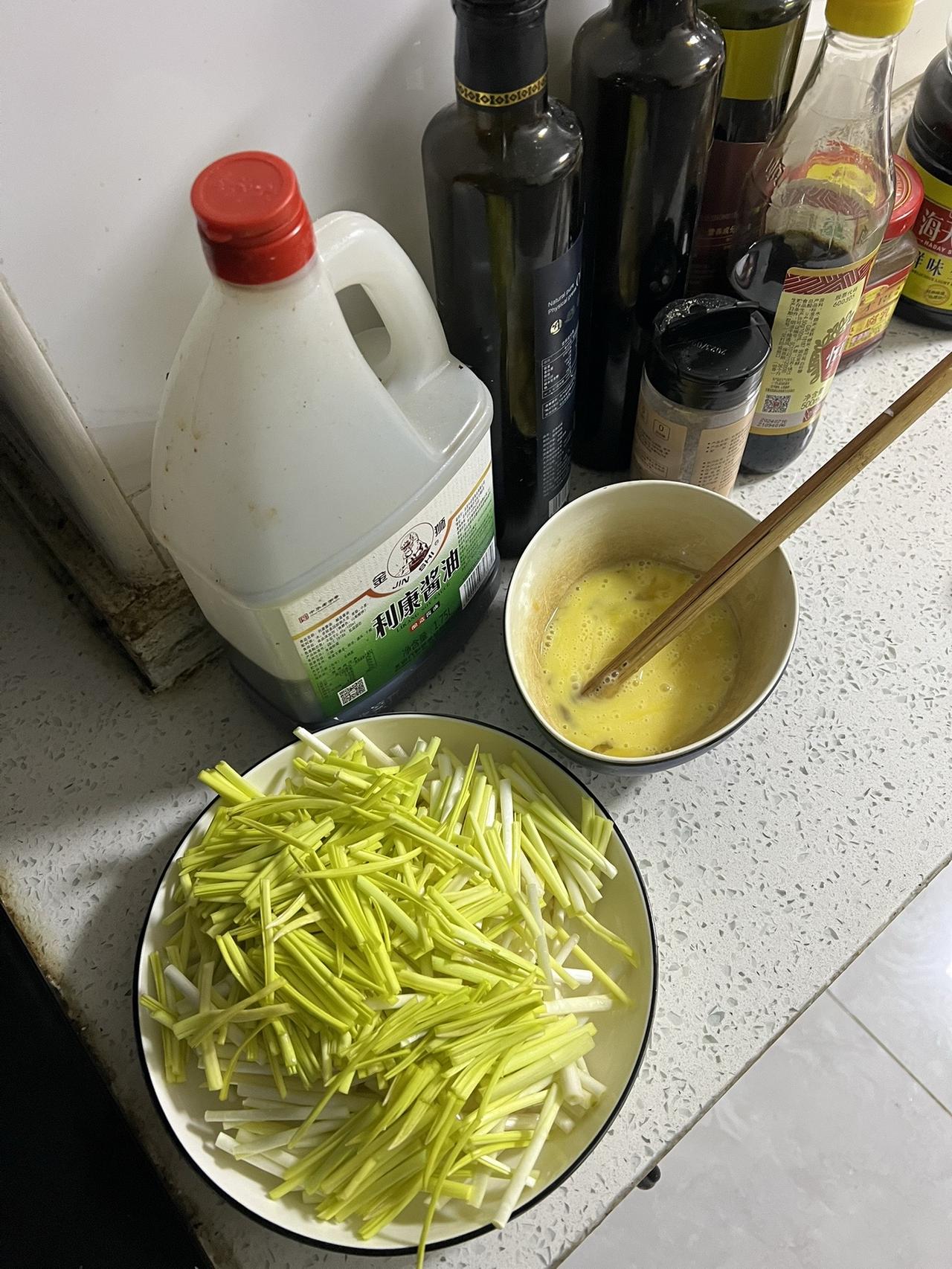 在家吃一顿粗茶淡饭也很香 自己动手丰衣足食的家常菜 普通的饭菜都是家的味道 生活