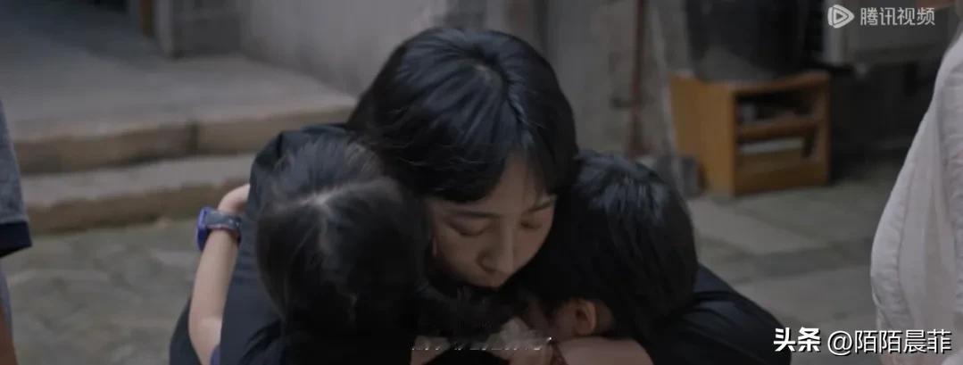 《好团圆》大结局，太心疼向前了！向前作为向家长女，她真的是一个好姐姐，她尽到了作