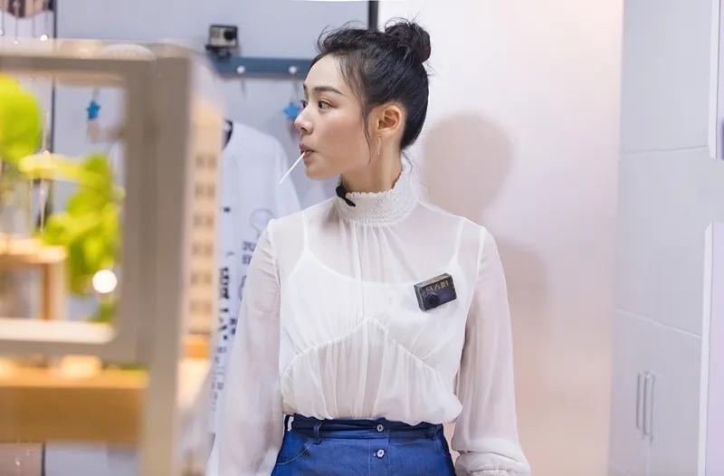 马思纯蹦，真是又漂亮又勇敢，一点都不犹豫

马思纯写信，

最后悔的人不是没收到