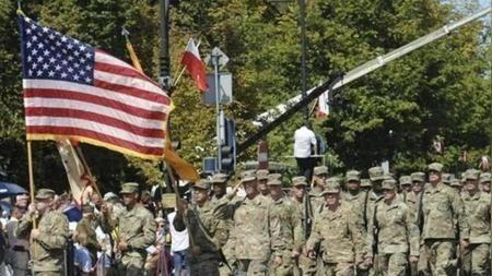 美国方面突然表态了。驻日美军五万多人，横须贺、嘉手纳、普天间这些基地常年在运转，